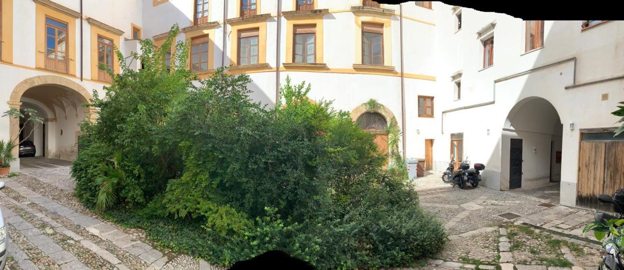 Palazzo Resuttana Apartment Palermo Exterior photo