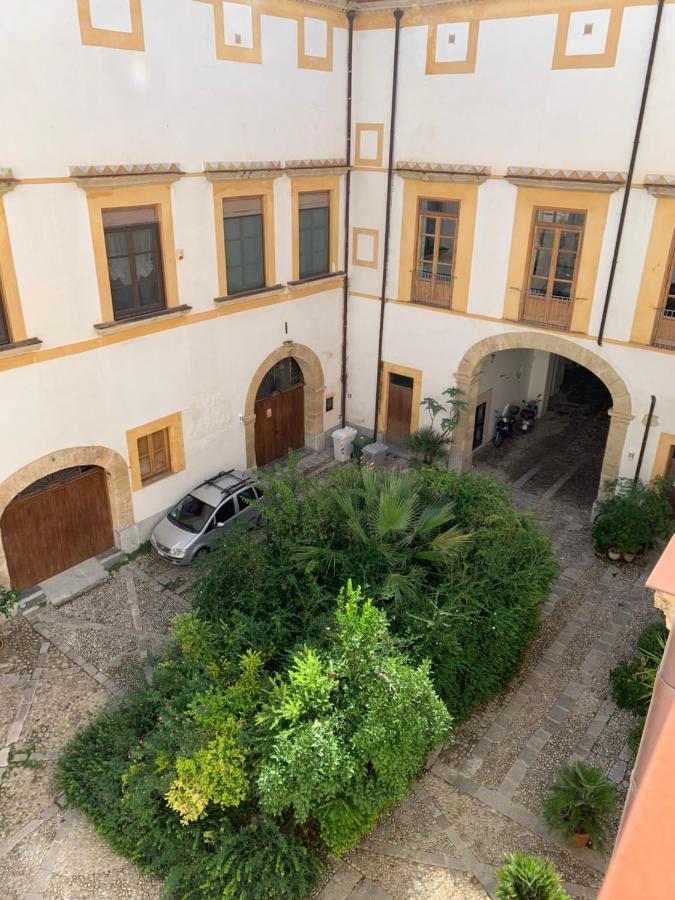Palazzo Resuttana Apartment Palermo Exterior photo